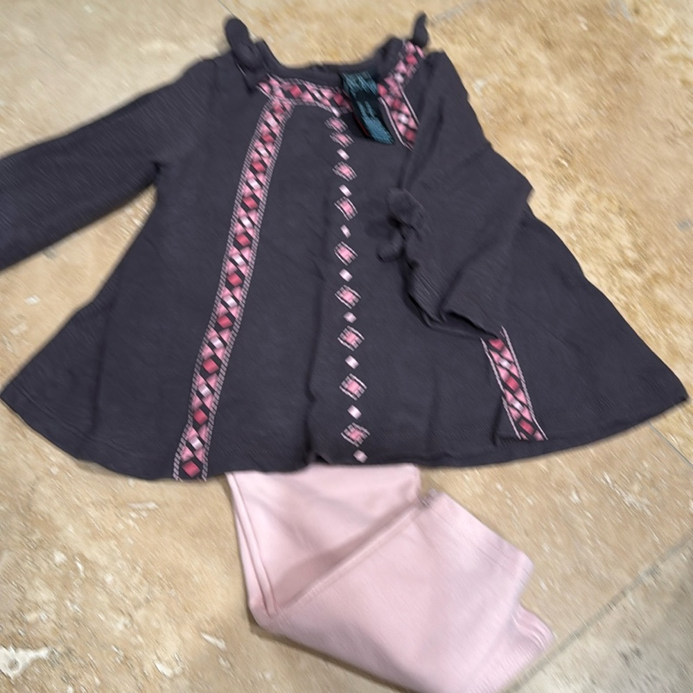 Little girls outfit size 3t